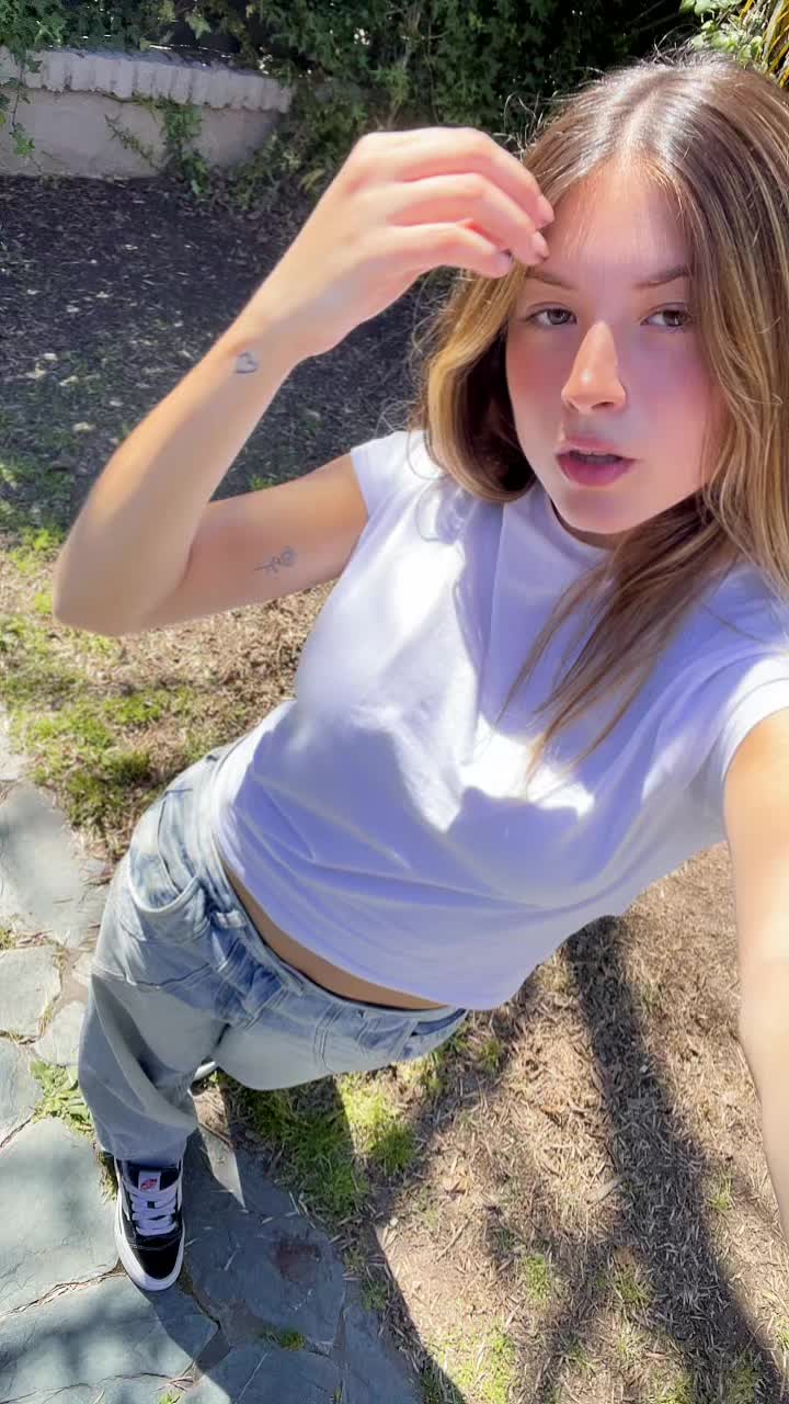 @abru