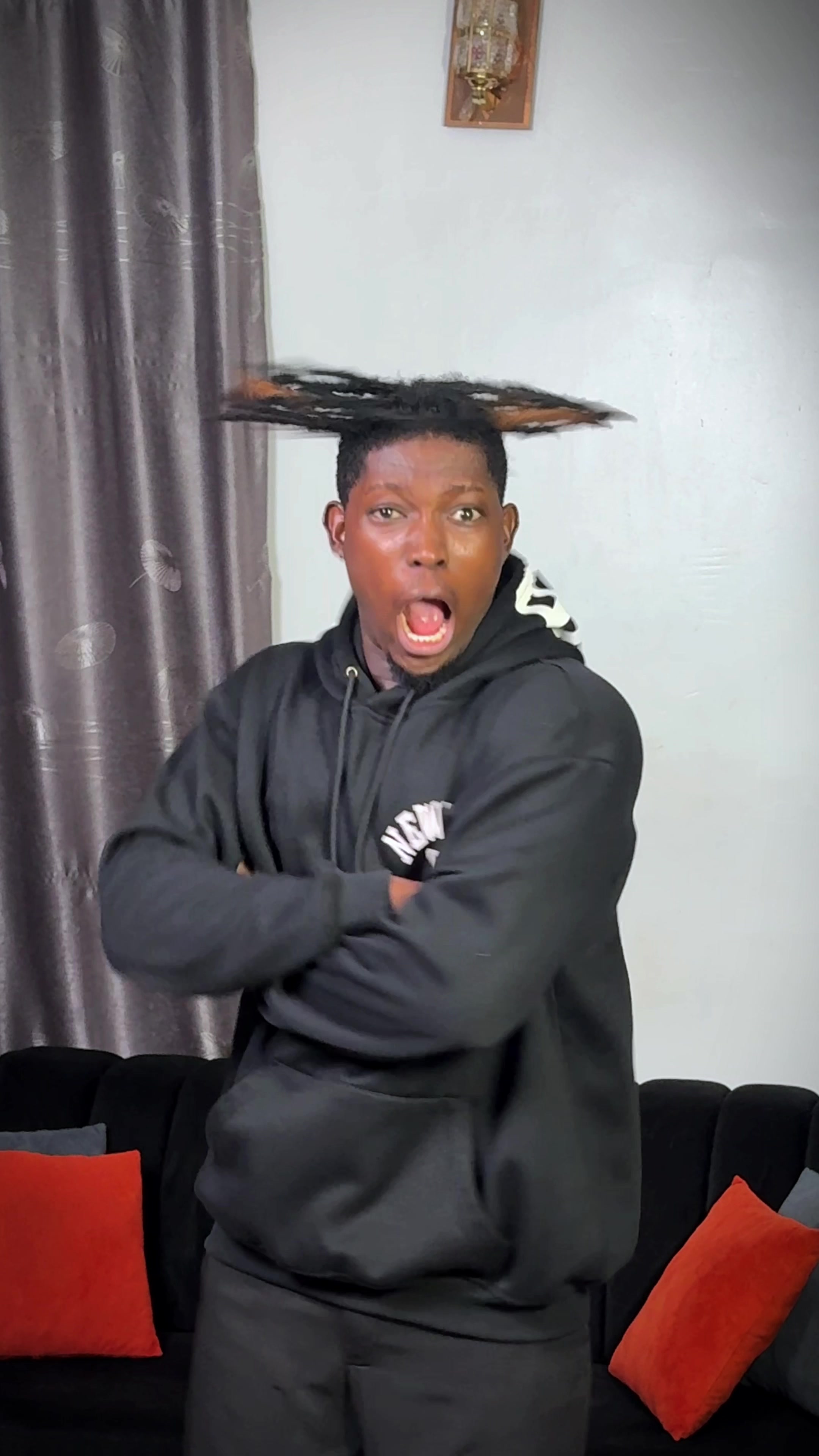 @Michealsegzy👑
