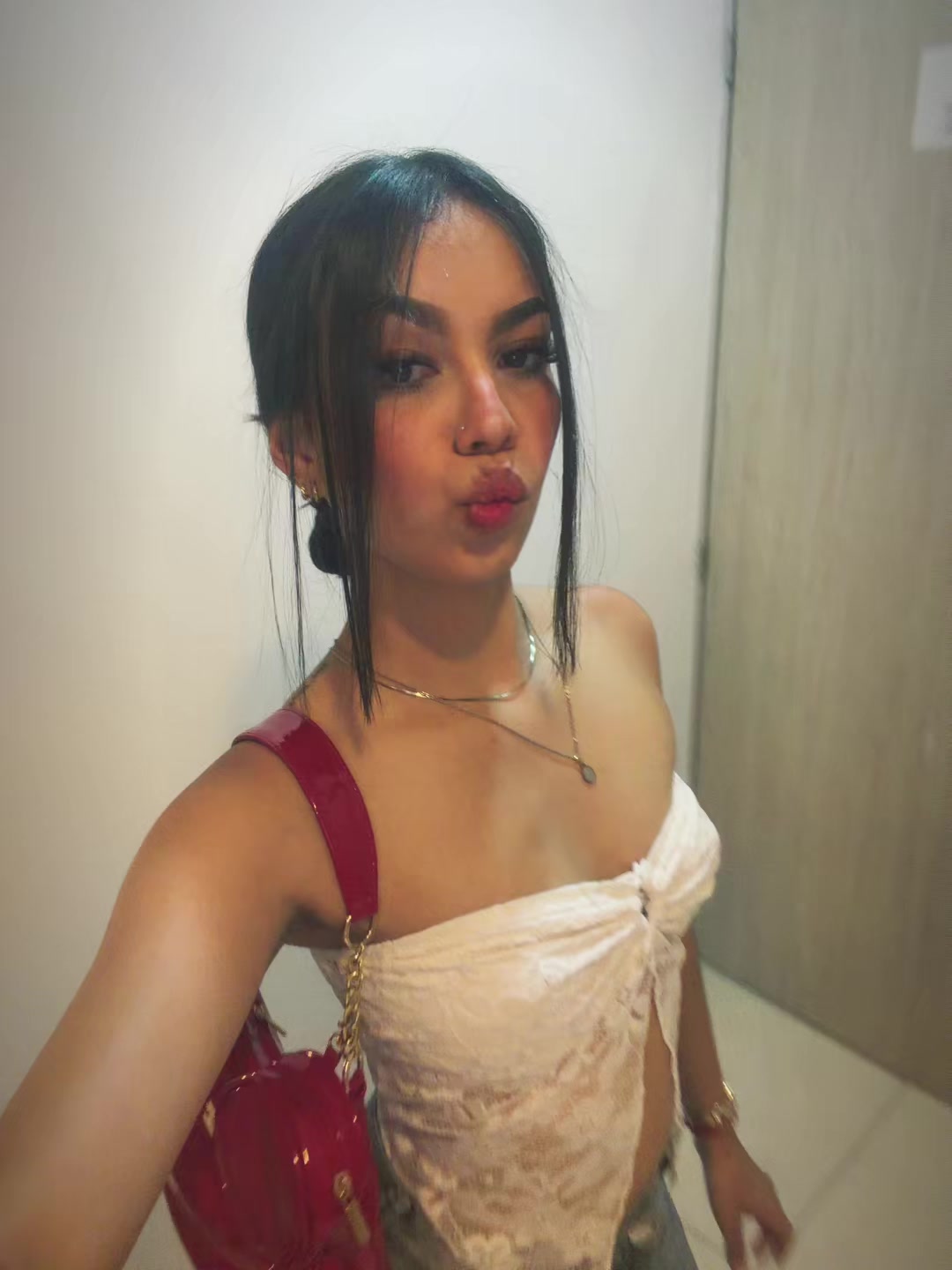 @𝐯𝐚𝐧𝐞