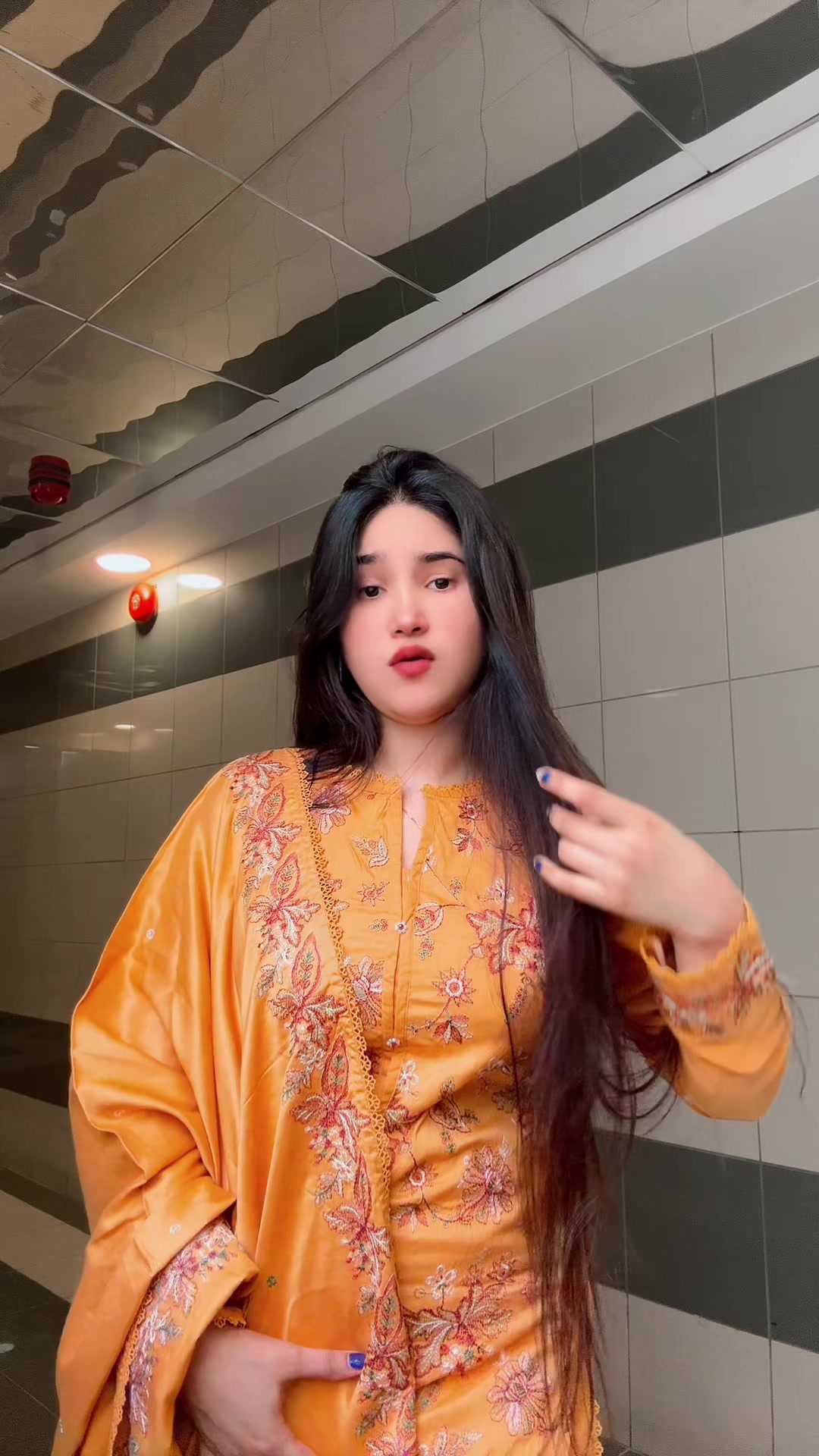 @Sanjida Islam đĻđĻ