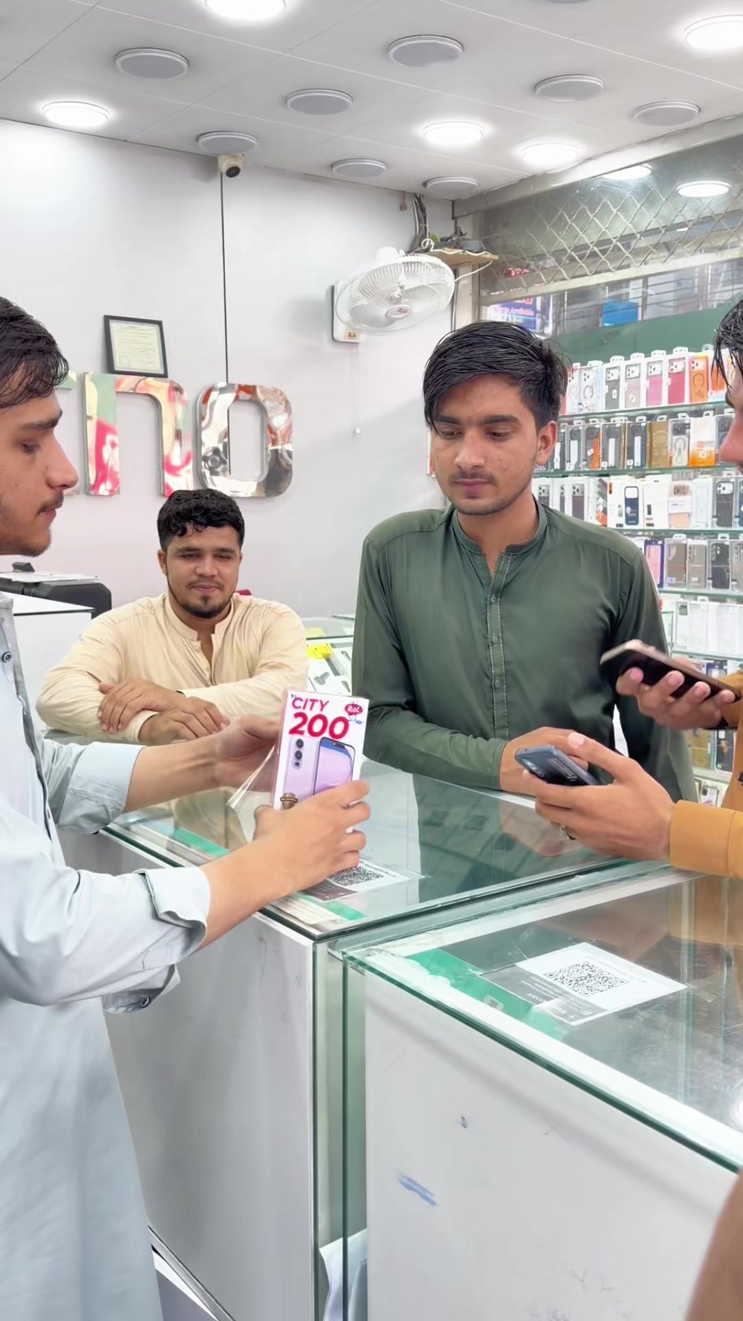 @MOBILE WORLD