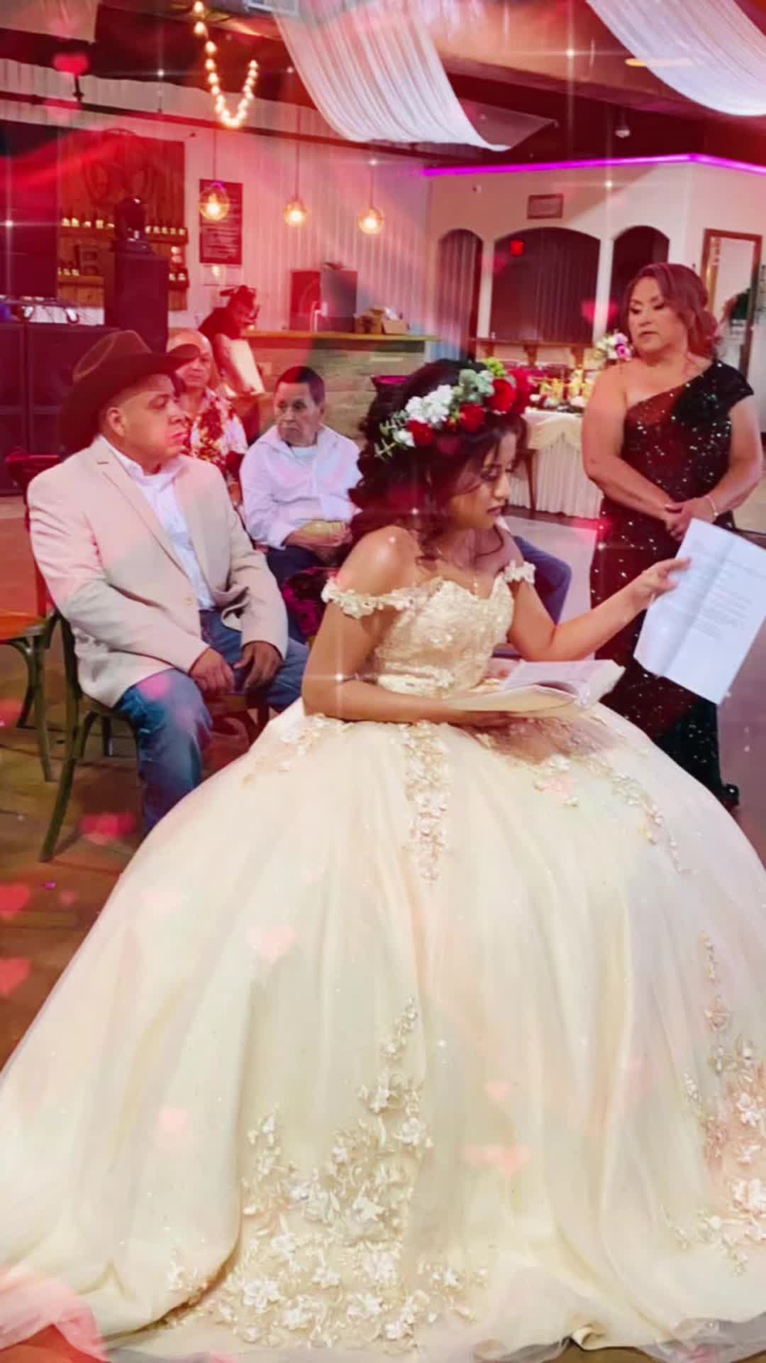 @Gloria Molina