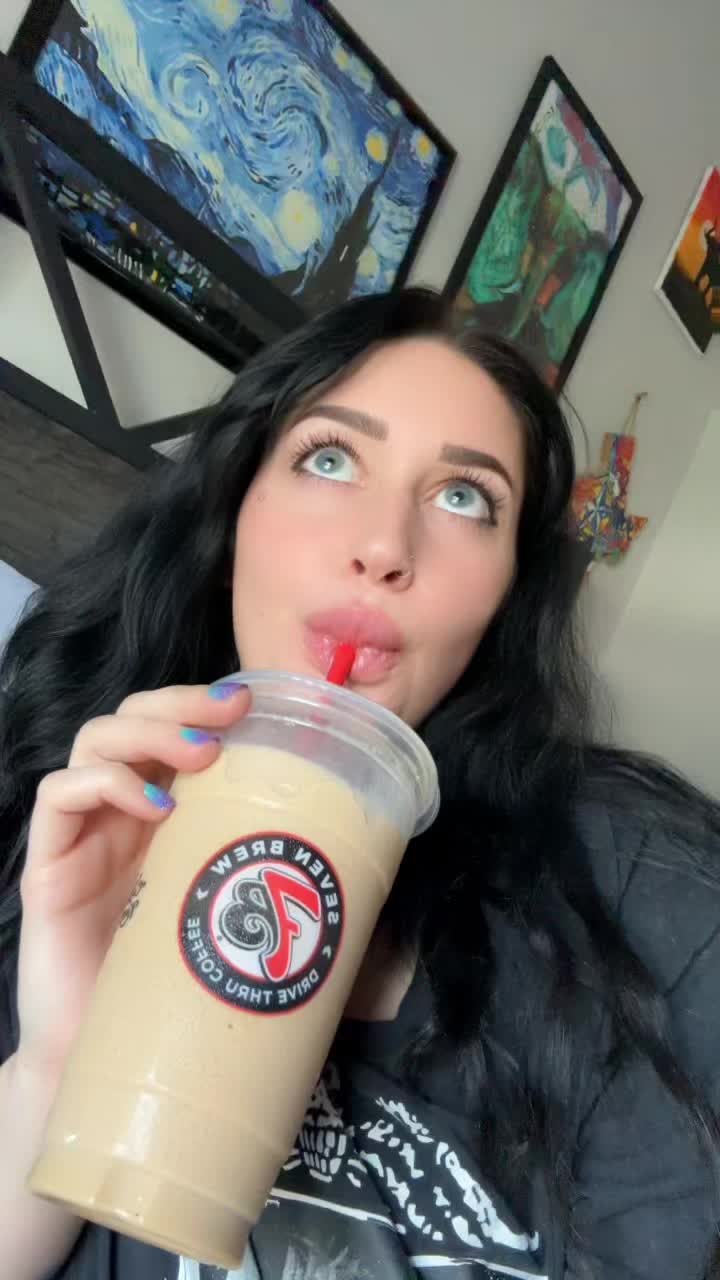 @Valentina Marie