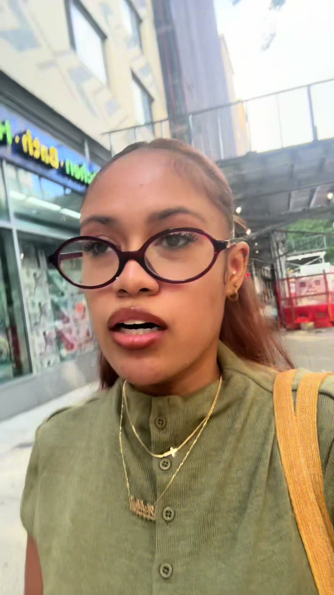 @Myleftcheeck