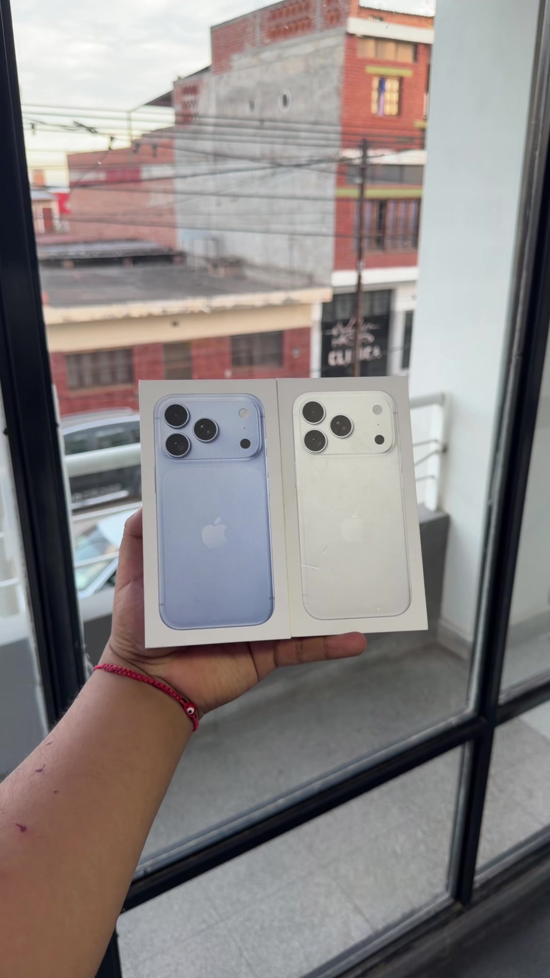 @appleperico