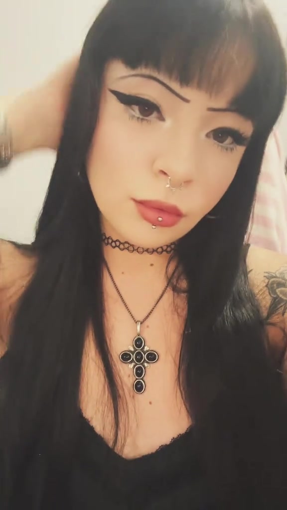 @laur3n🦇