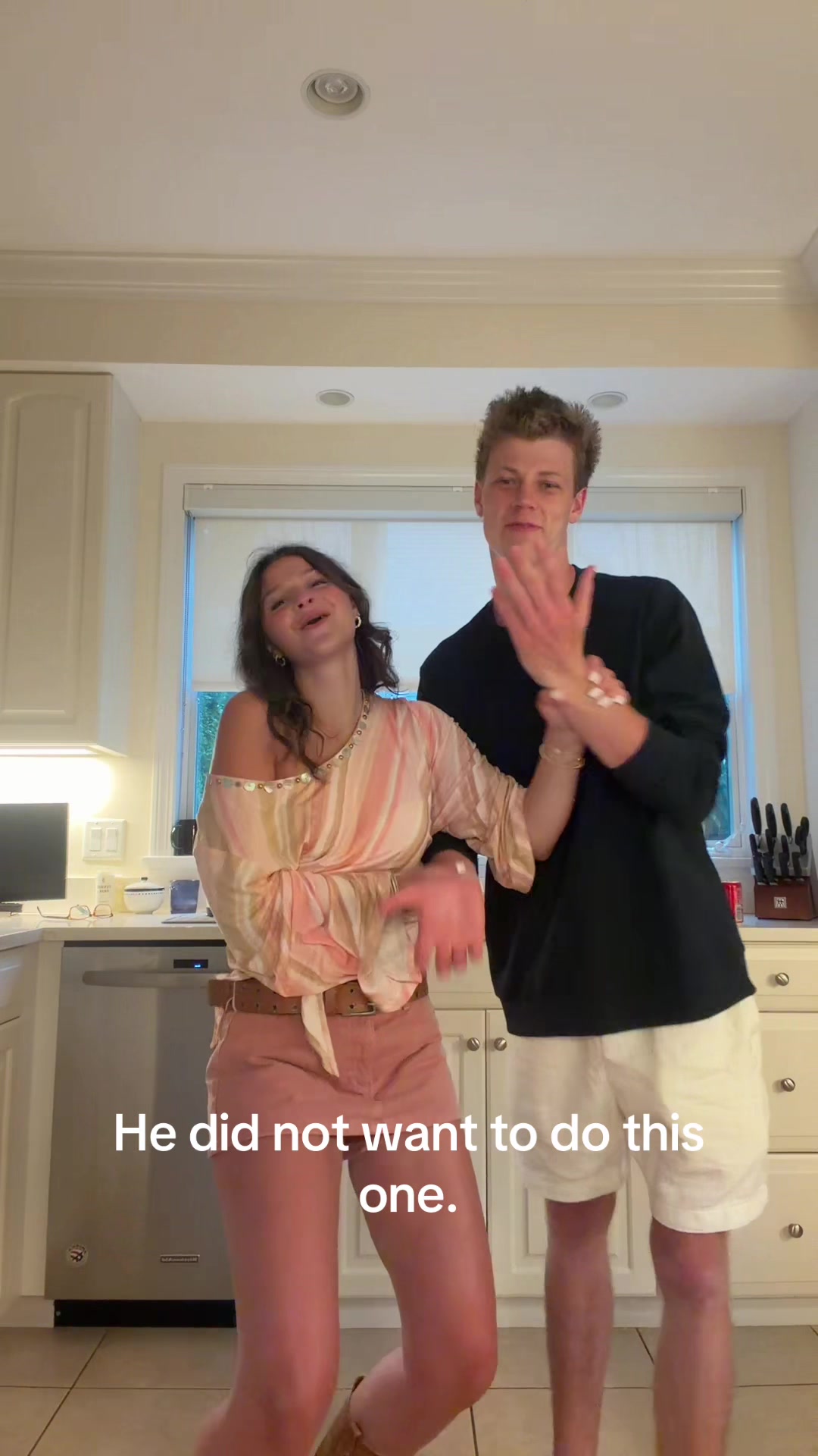 @elllalalalalala