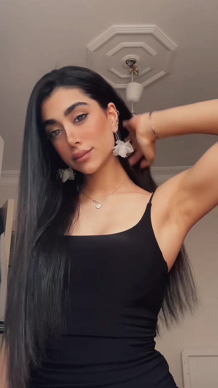 @roozhiina