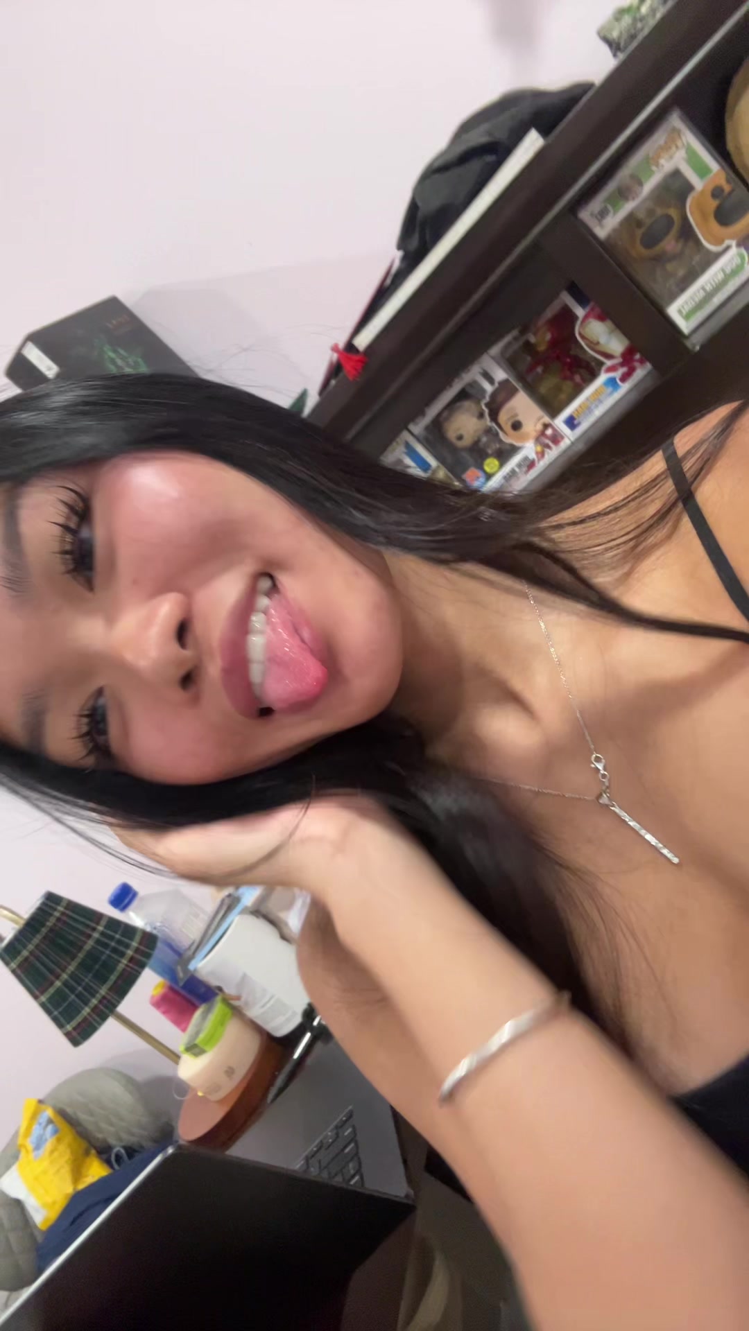 @chloe🦦