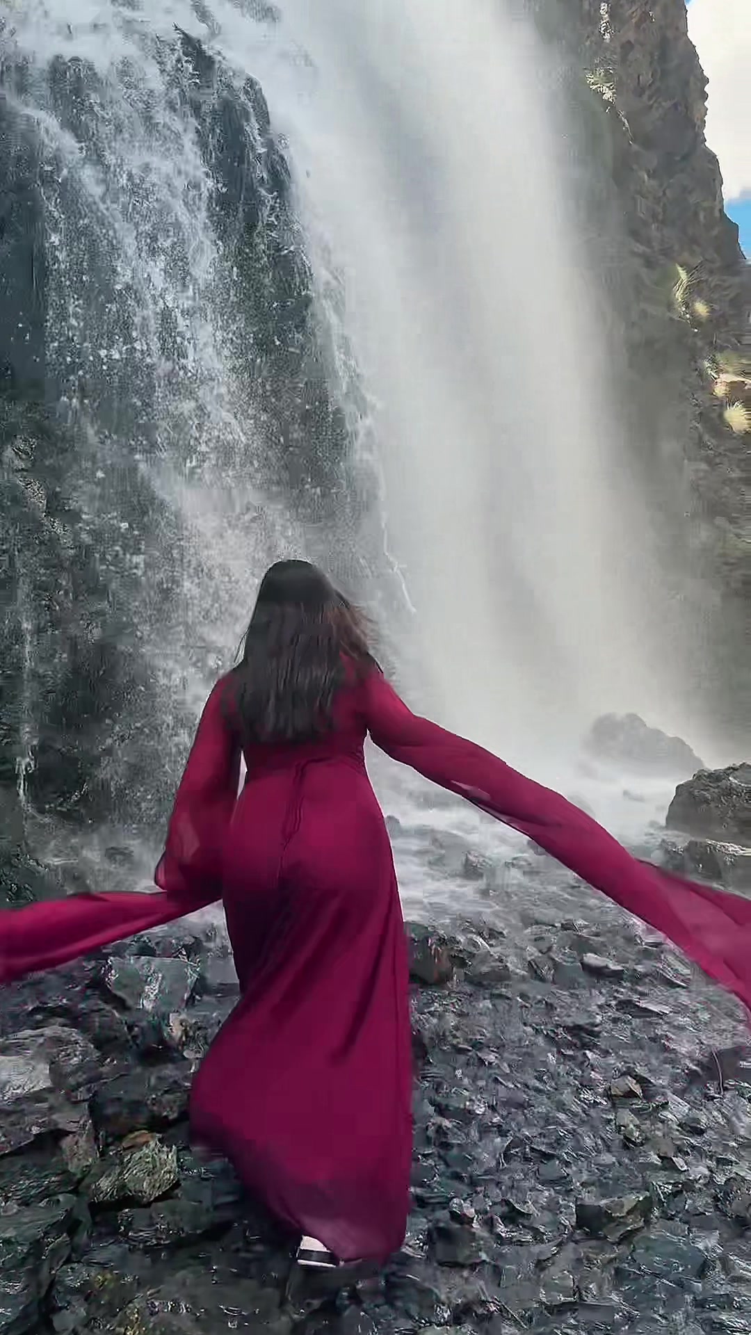 @zoyanoor____