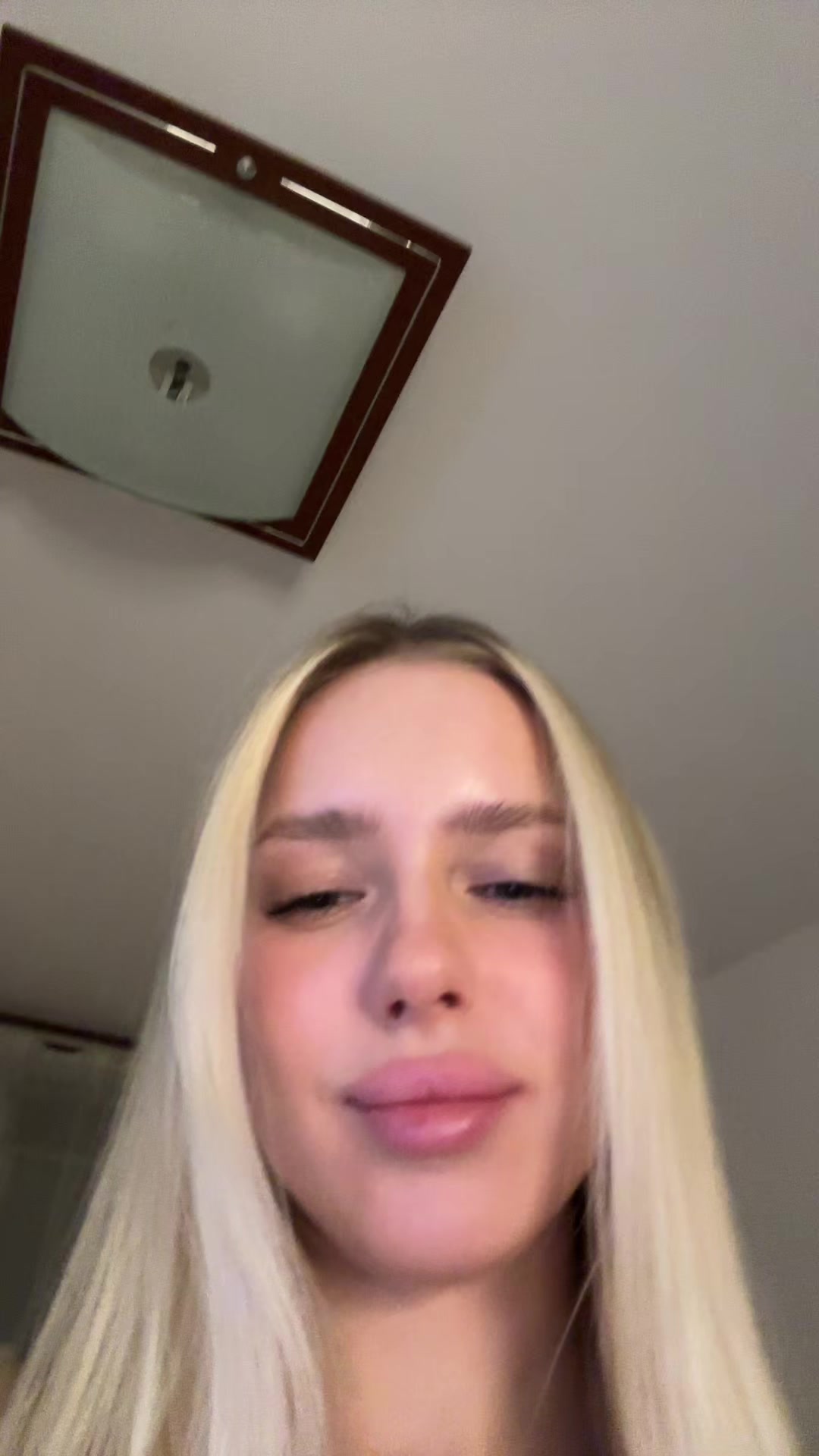 @ahhriri