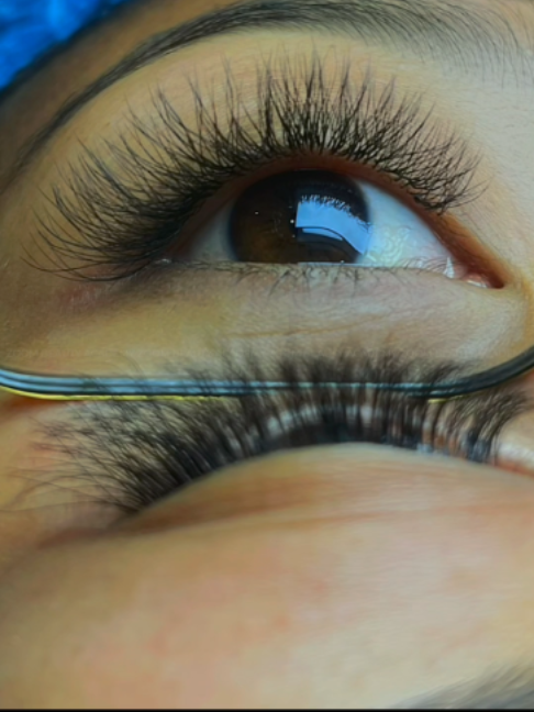 @ZOOM BEAUTY ACADEMY