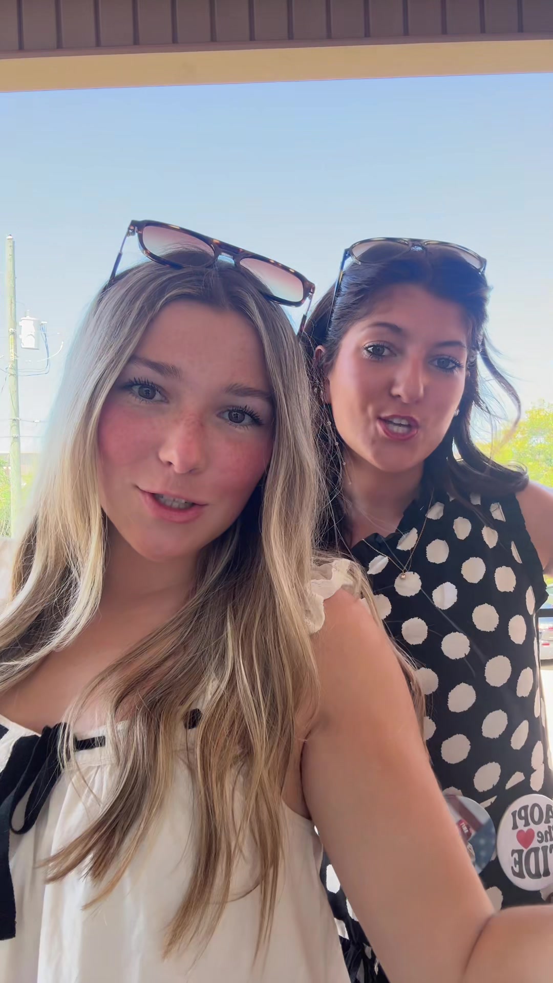 @bella