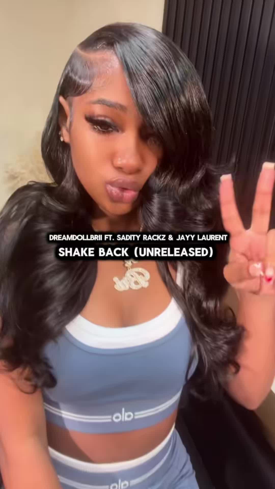 @👸🏽