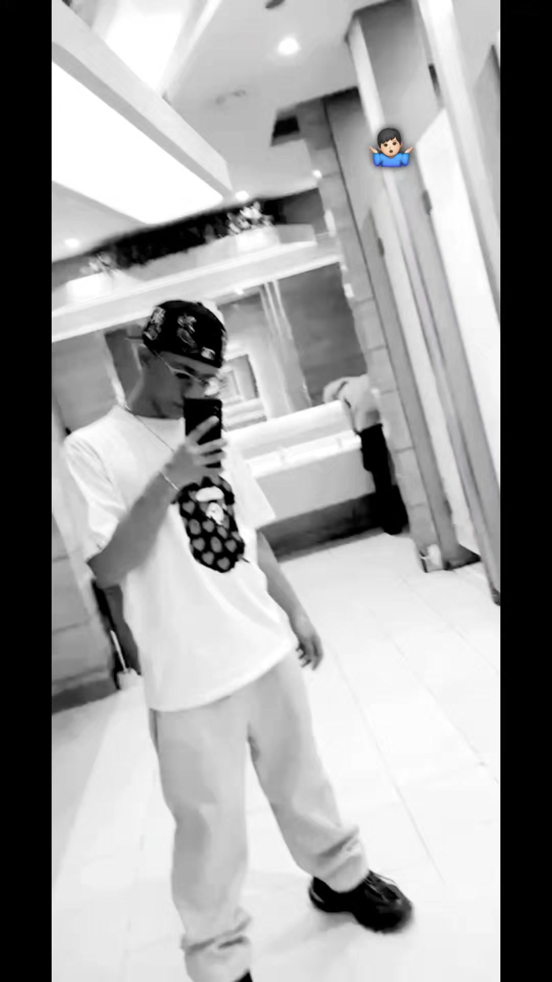 @𝟹ℊ𝓌𝒶 𓂀🦈"