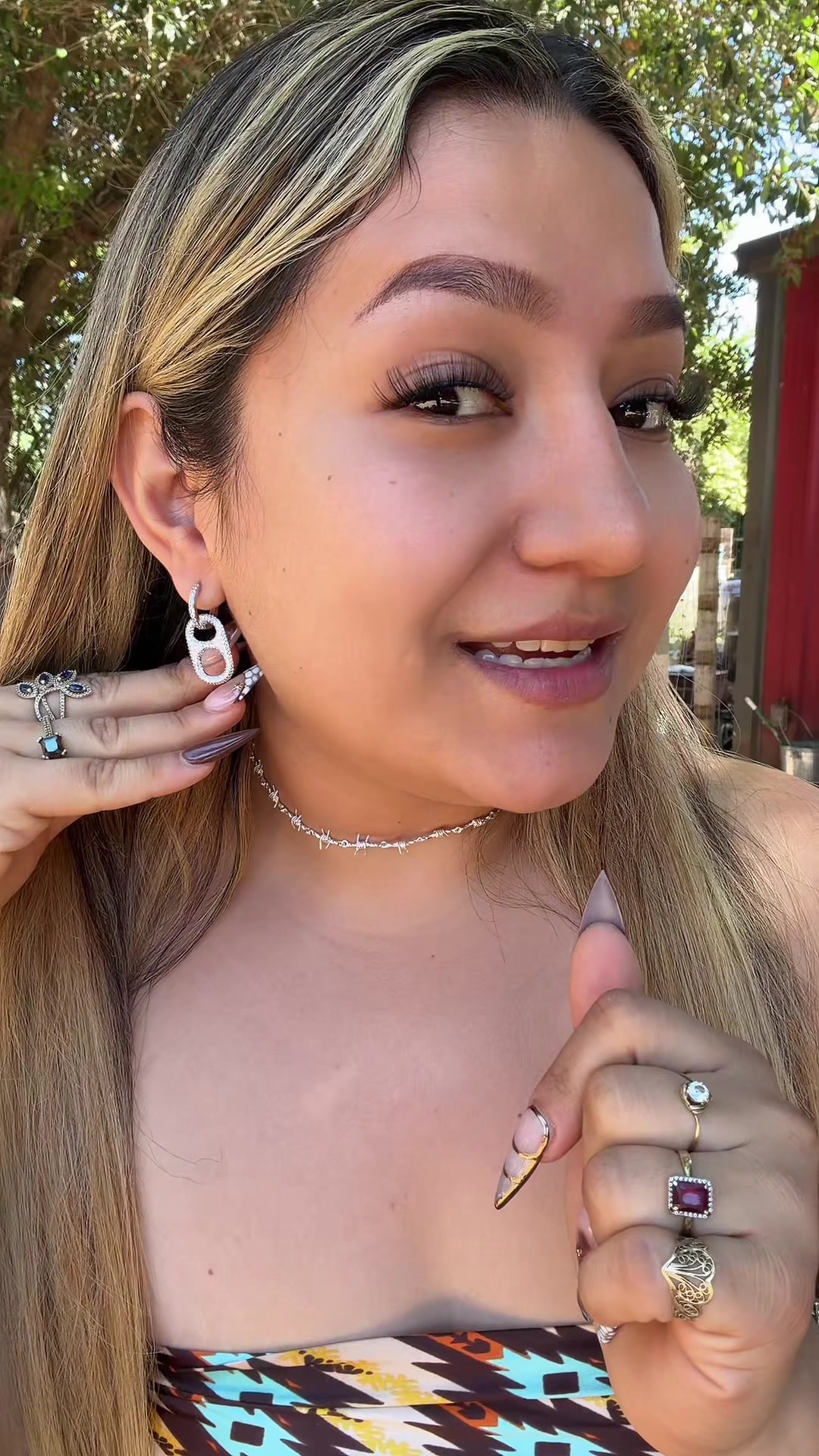 @lupithazzepeda