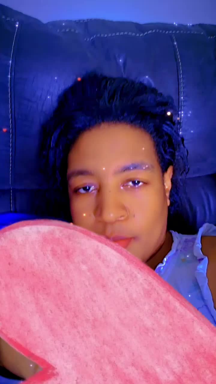 @Elise12