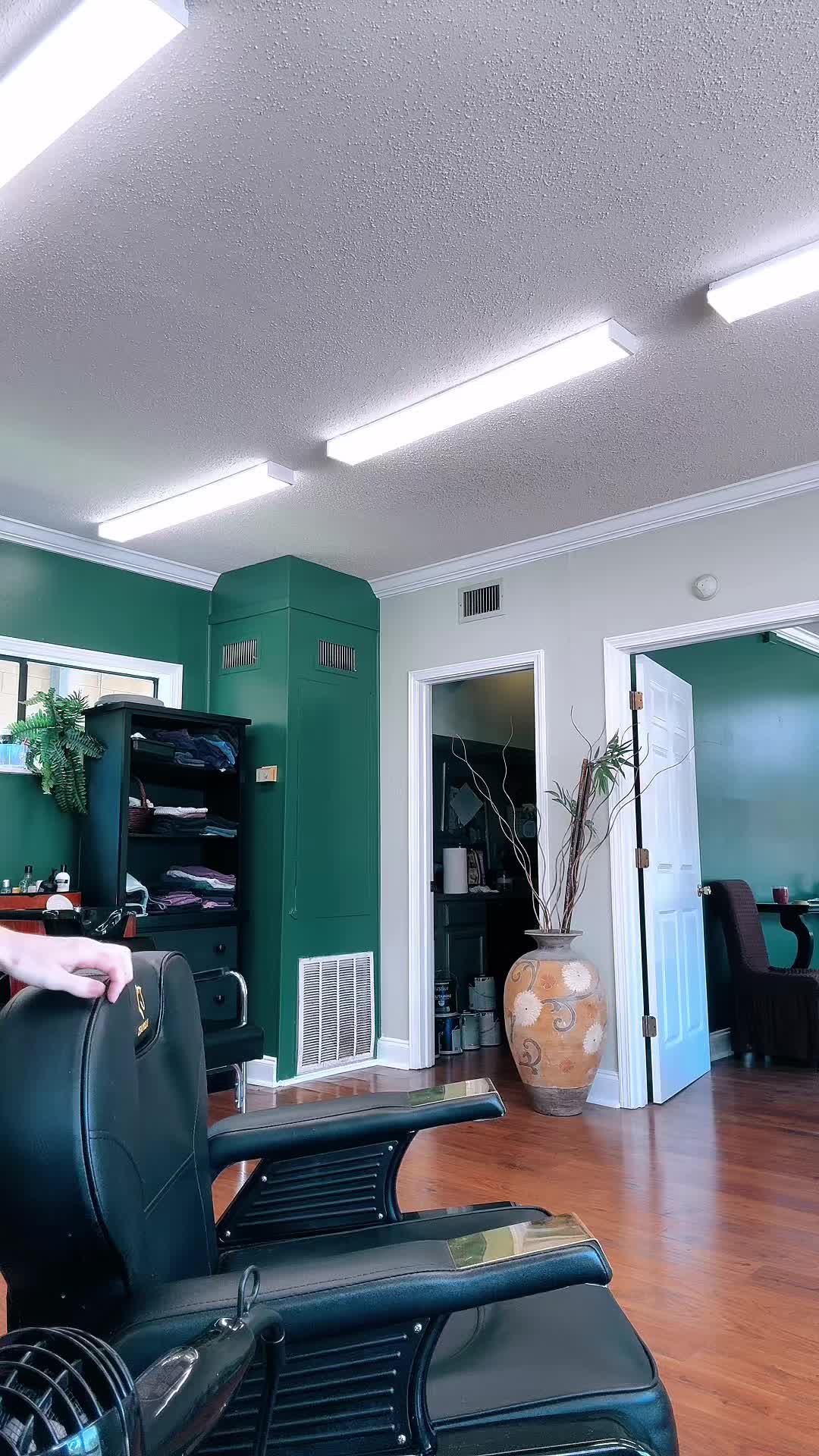 @KRISTINA’S KUTS