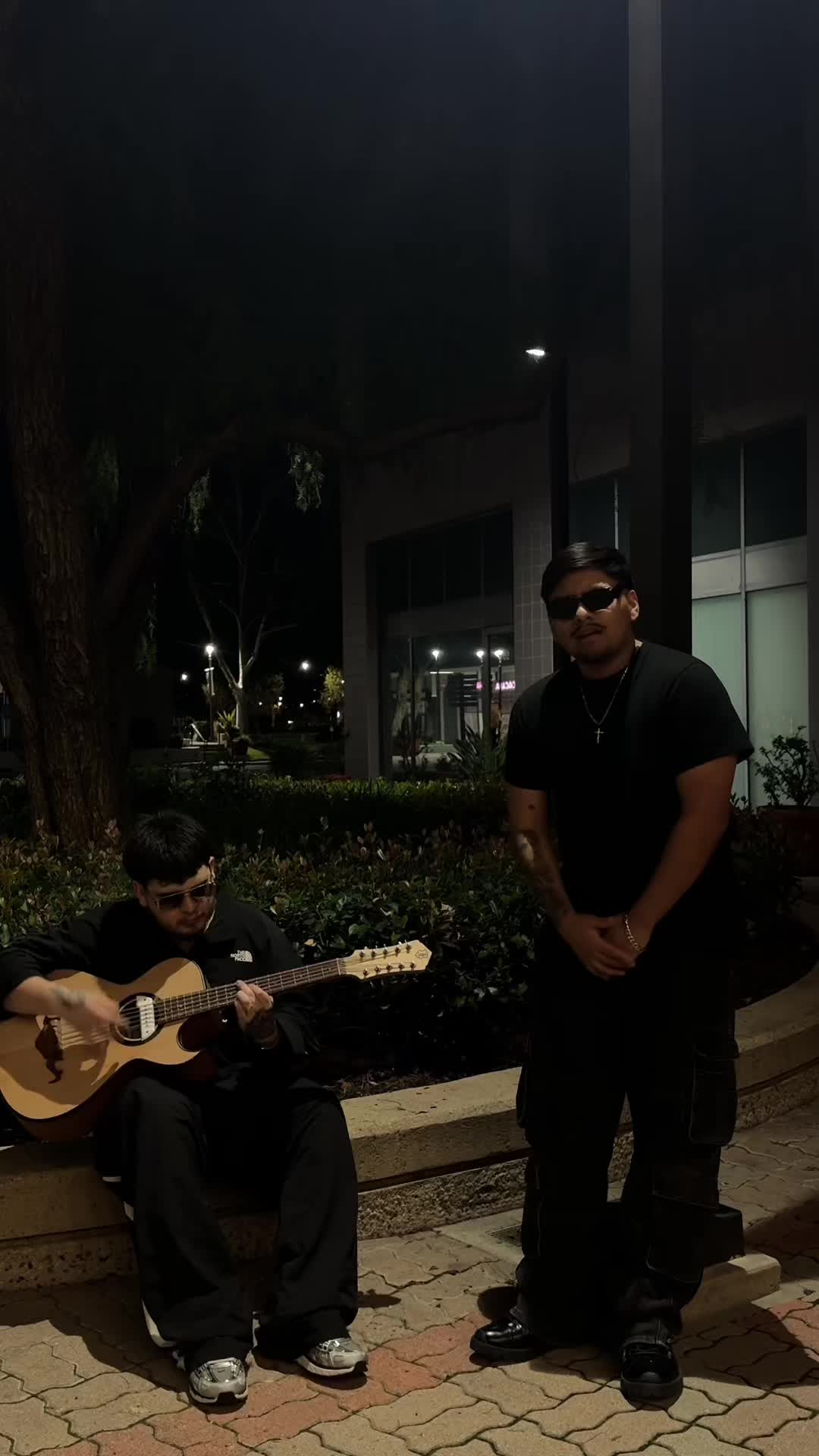 @KV🎸