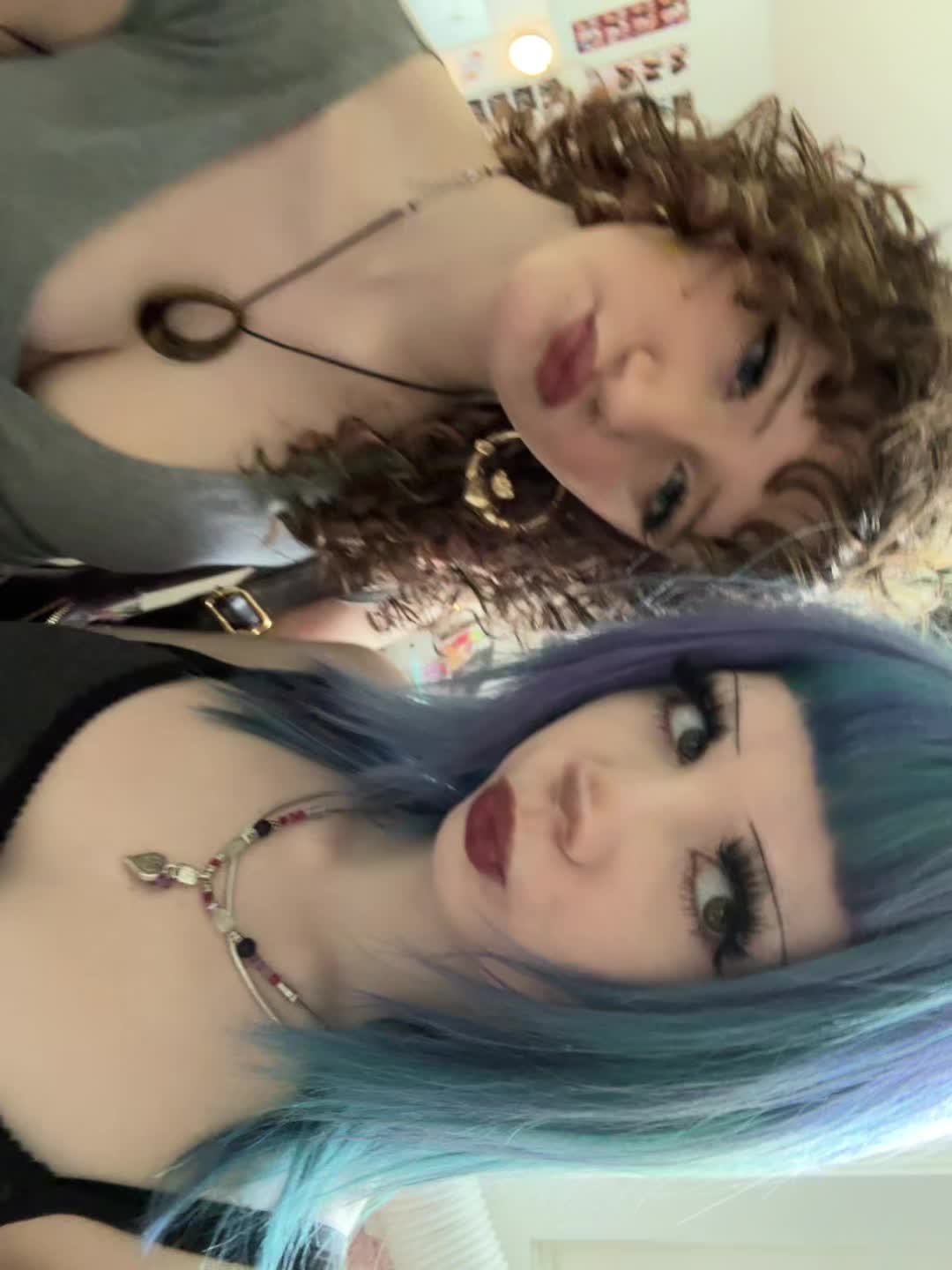 @sofia🕷️🧿