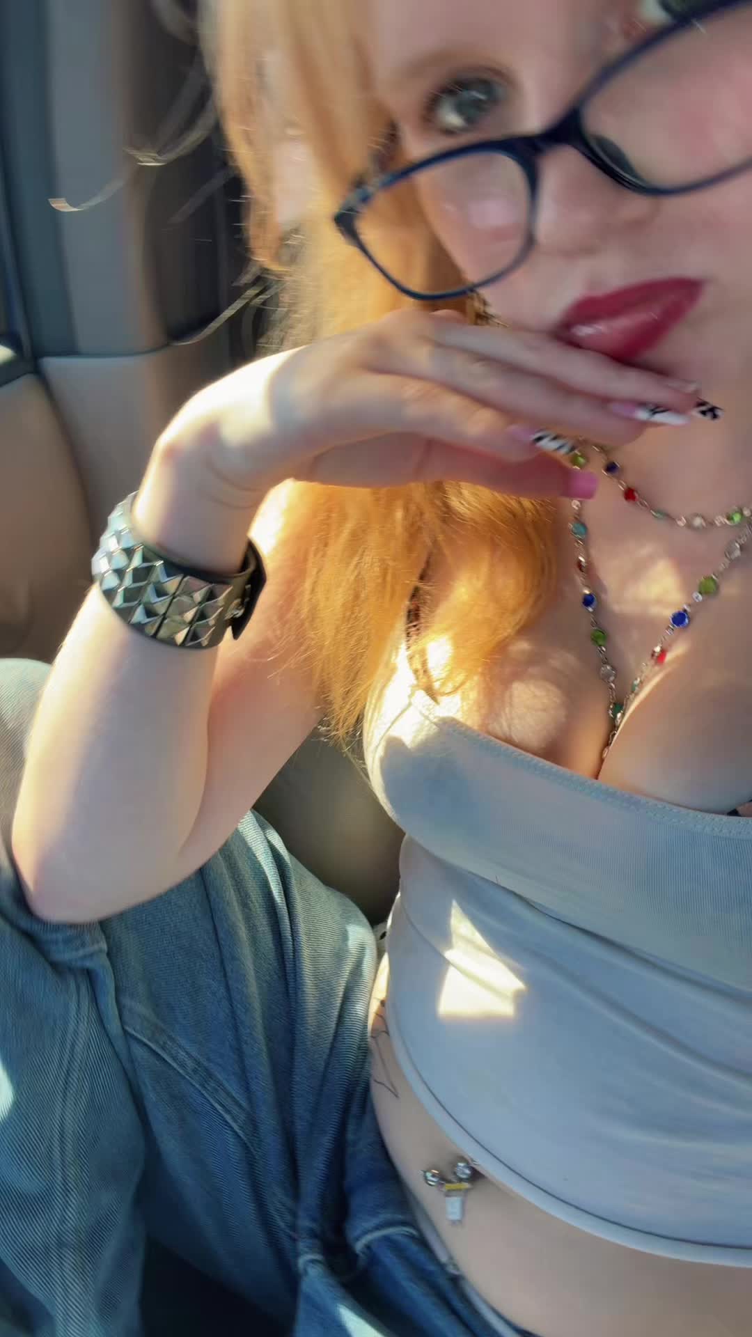@Abby🦇