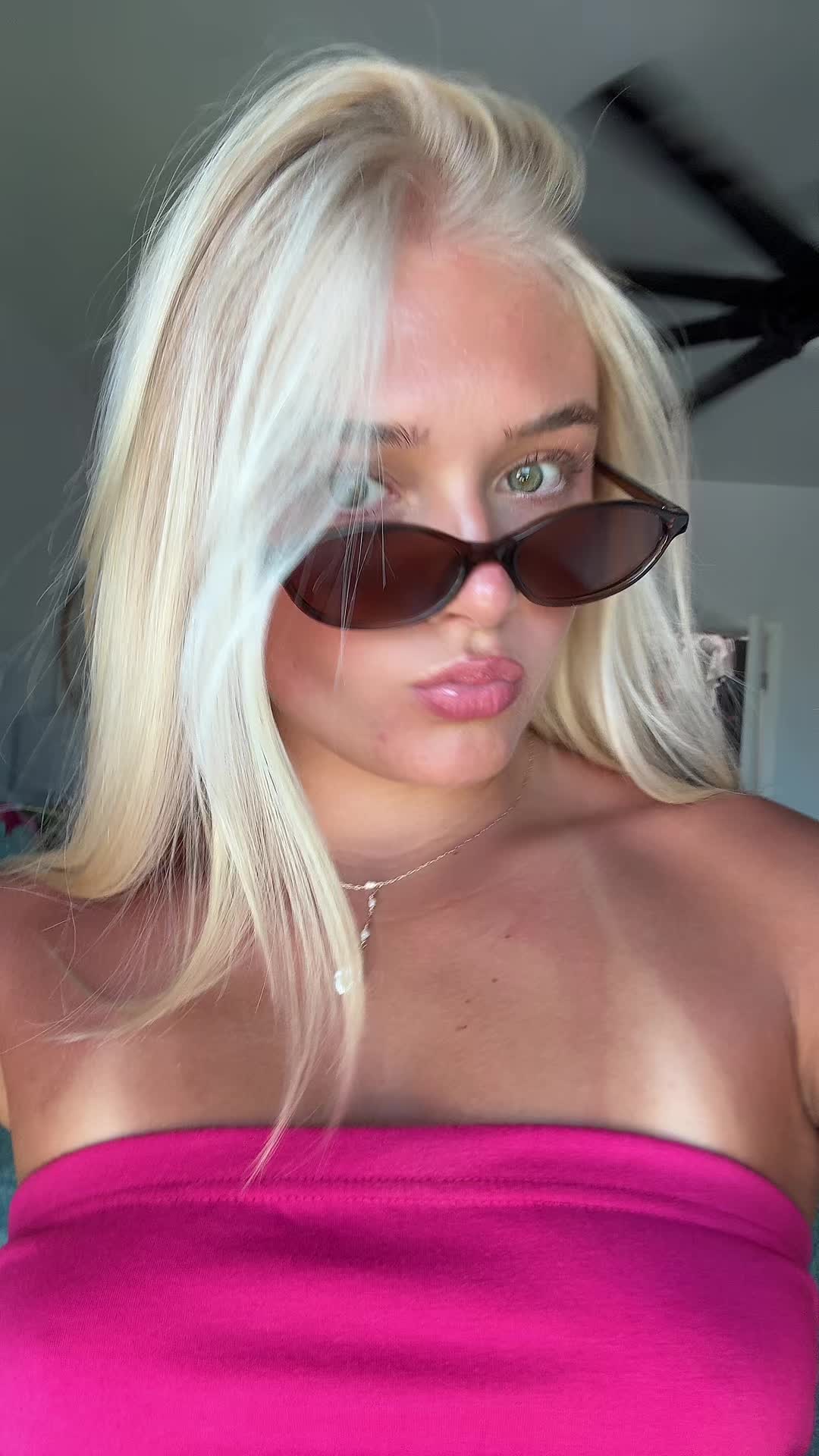 @_whodisdeva_
