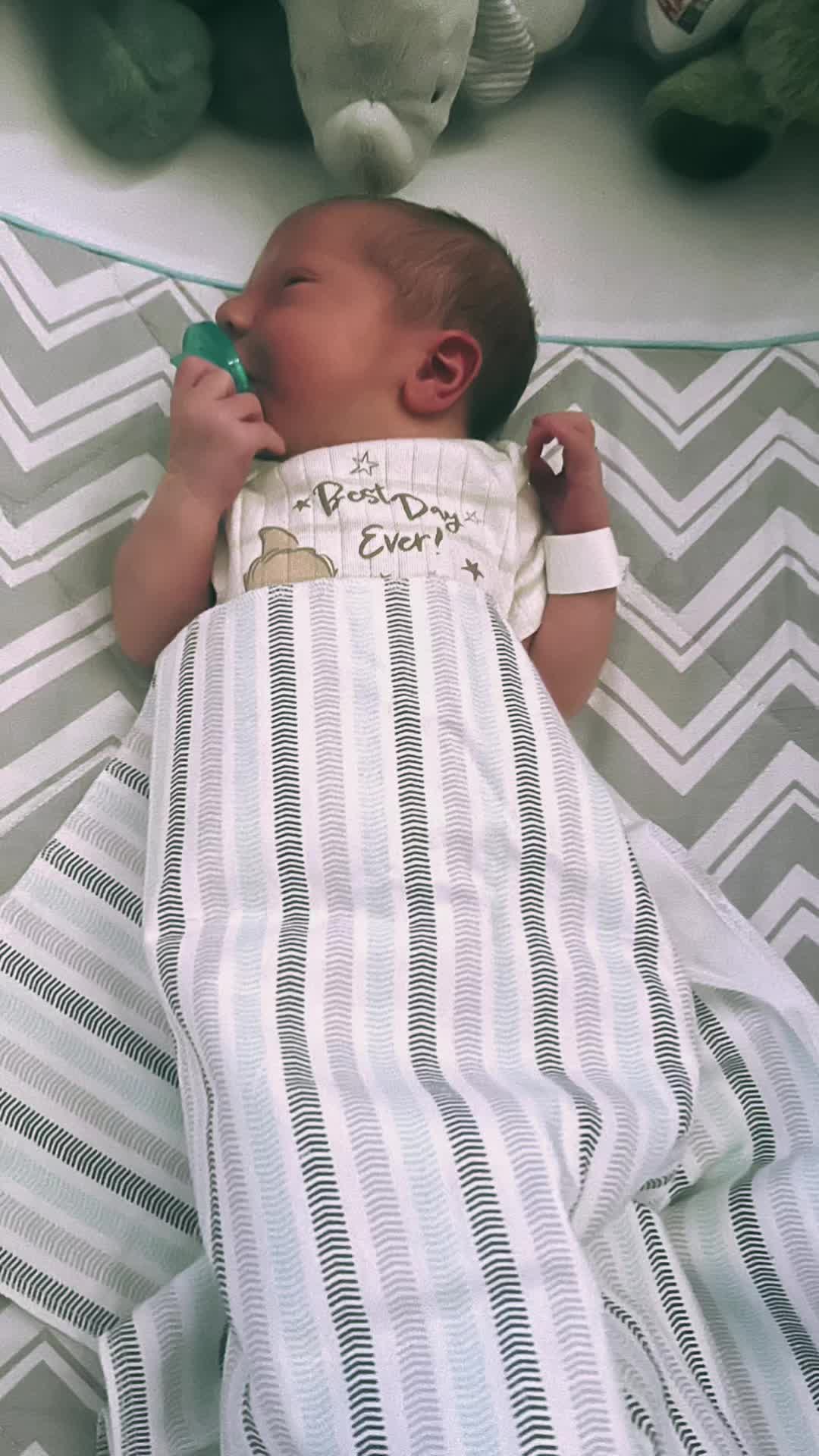 @Nevaeh | boy mom💙🧸