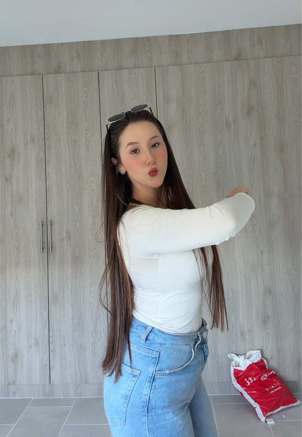 @Ari