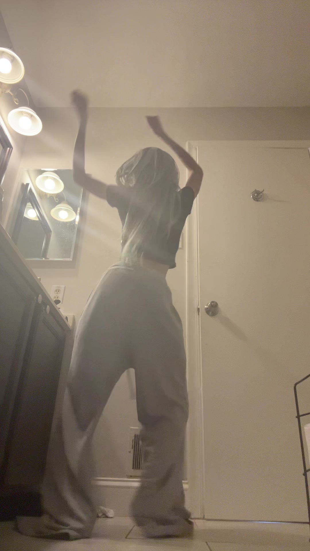 @nosmilingnini