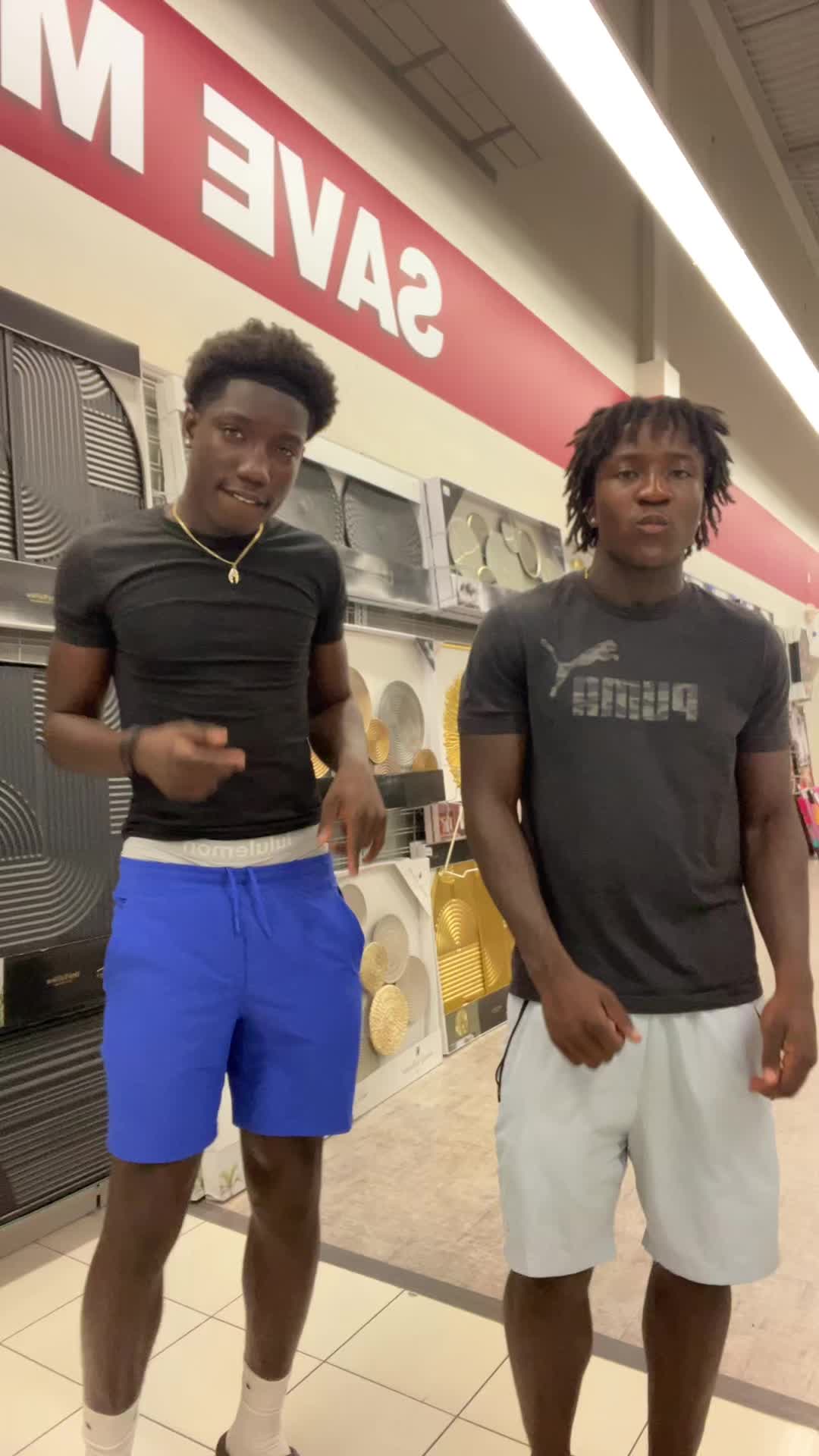 @J4🕺🏾.