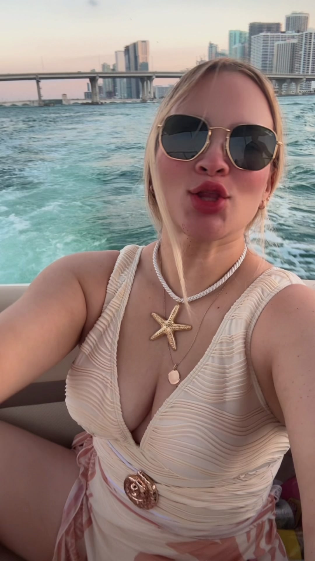 @LauraAndrea