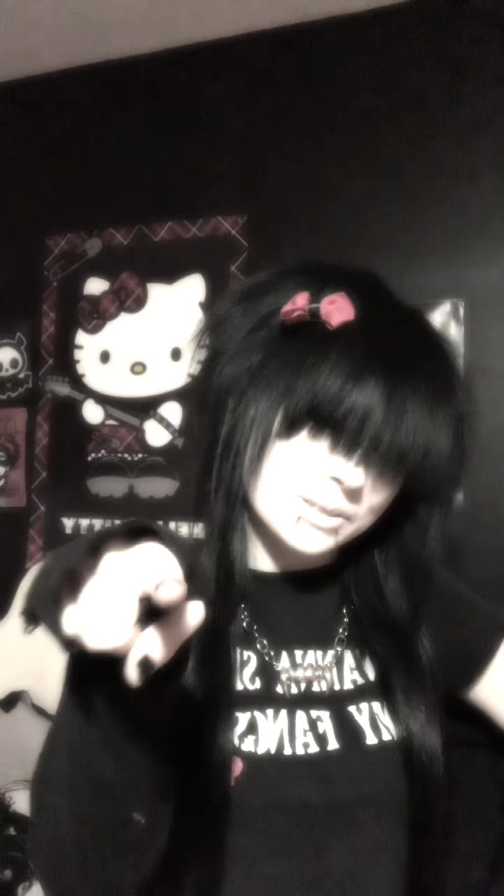 @☠︎︎☠︎︎IsabellaKills☠︎︎☠︎︎
