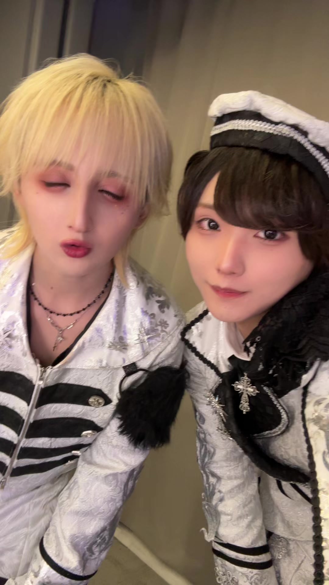 @しゅん