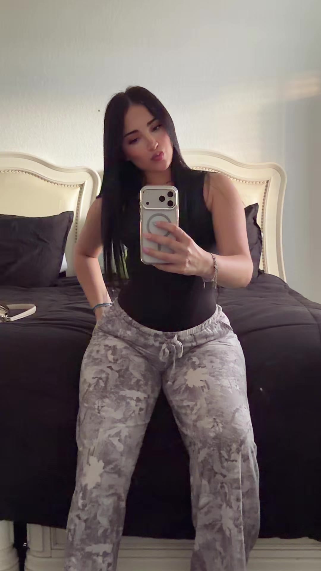 @jaynelis
