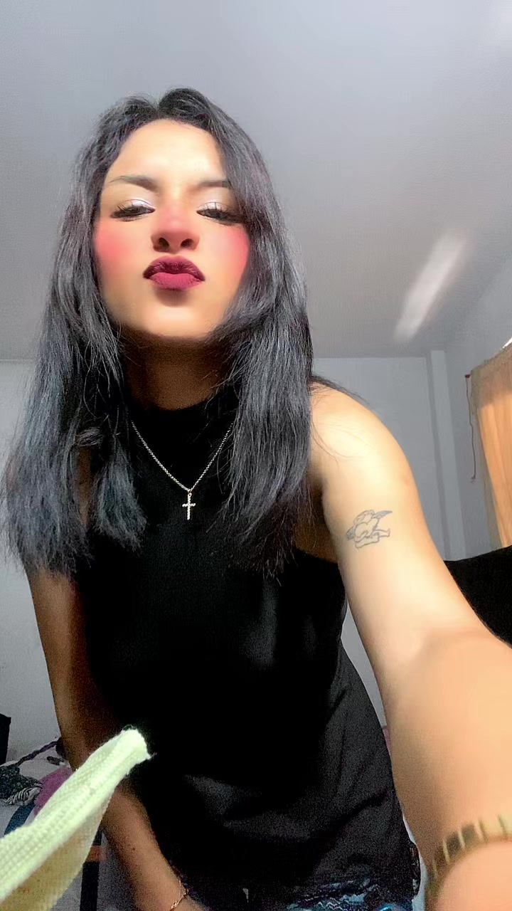 @𝓥𝓪𝓵𝓮𝓻𝓲𝓪.