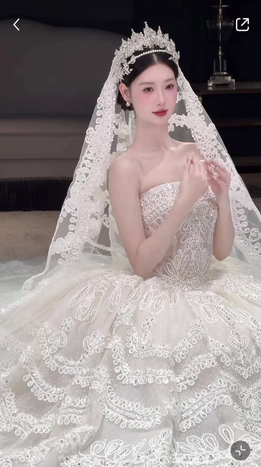 @Mình cưới nhau thôi