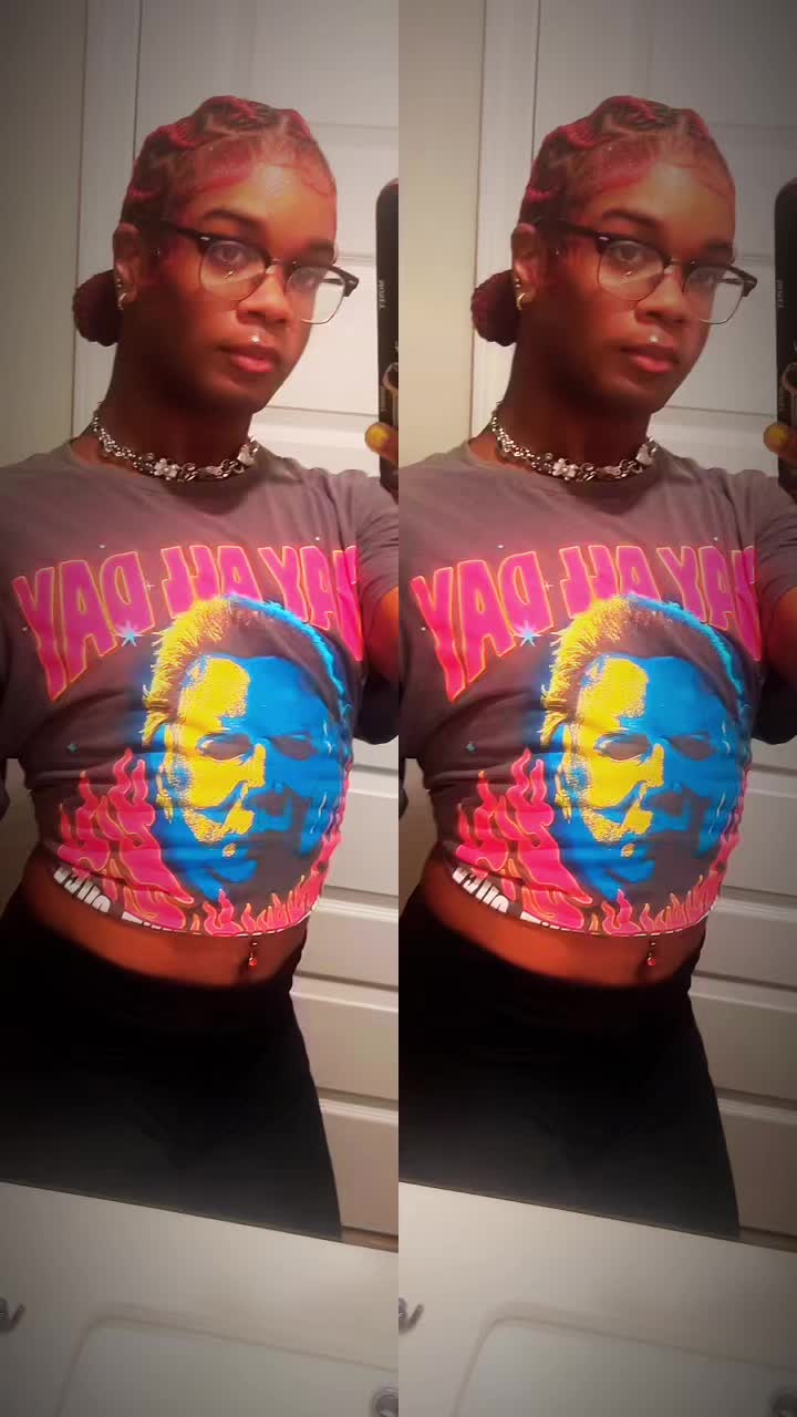 @Badshi®️