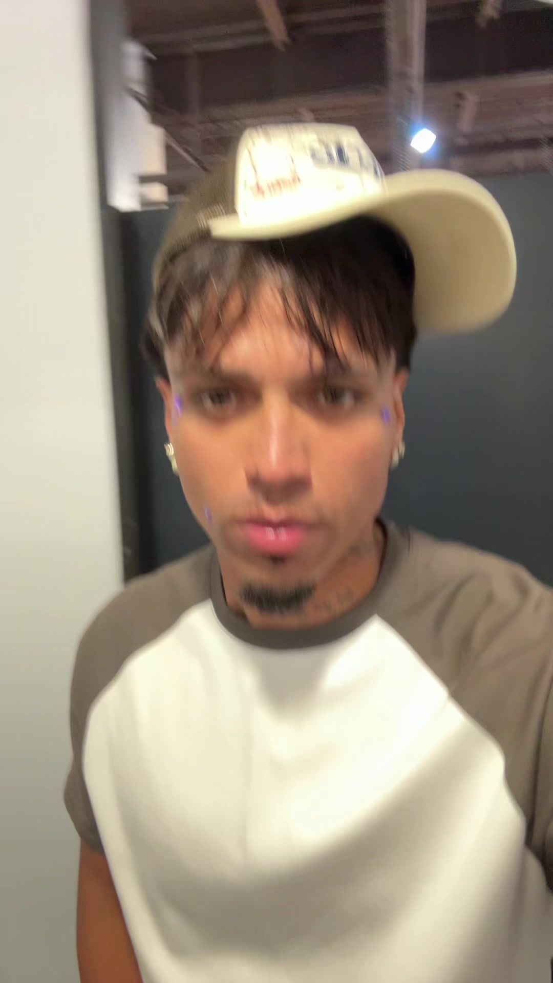 @morefonz2x