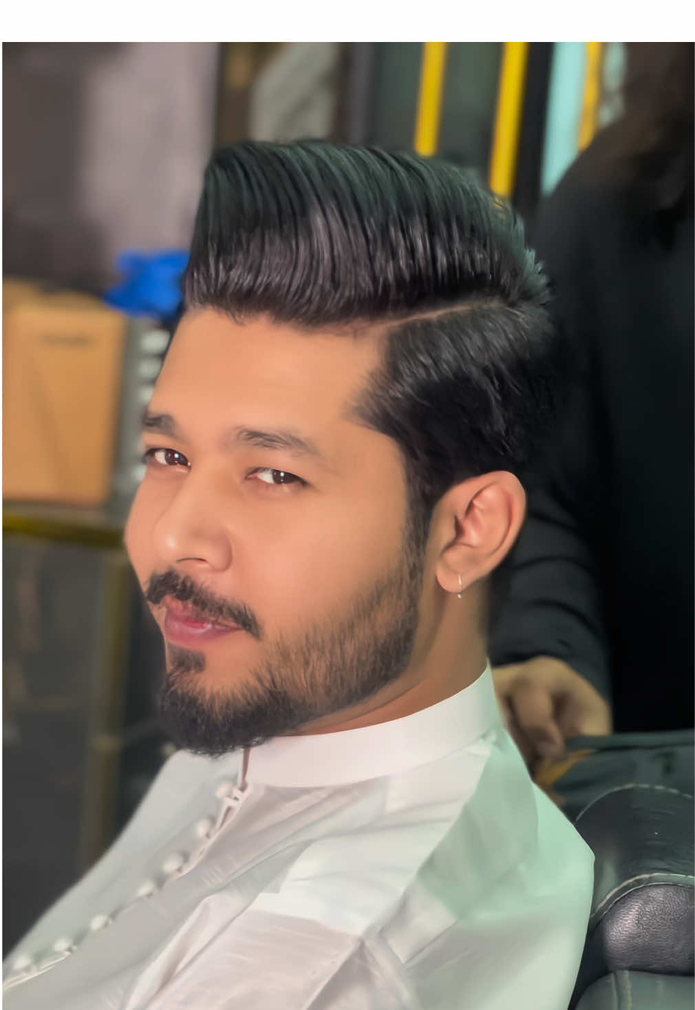 @Tail Waly Hair Art