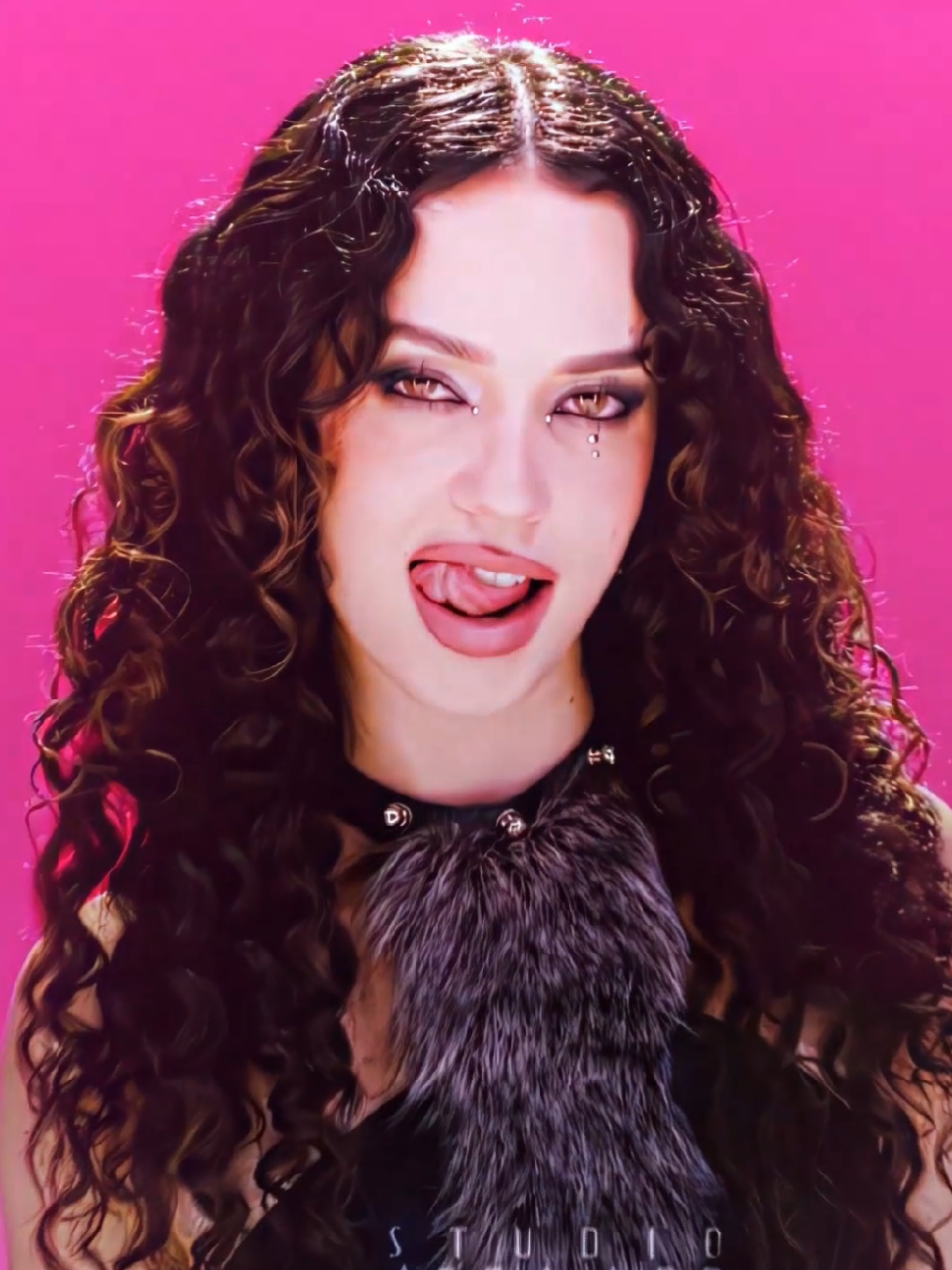 @𝘃𝘀𝗼𝗹𝗮𝗰𝗲