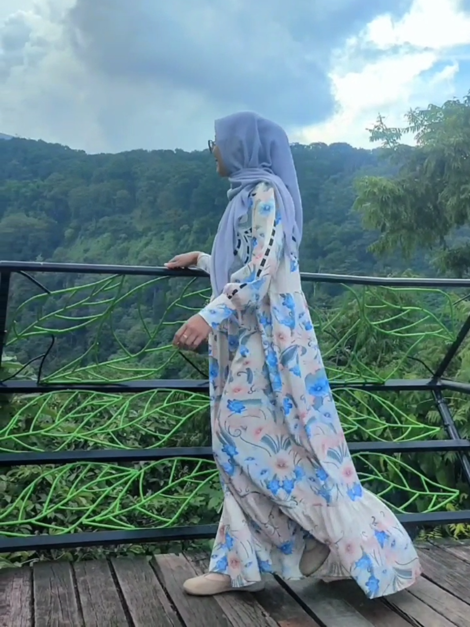 @Khayra Khayruz