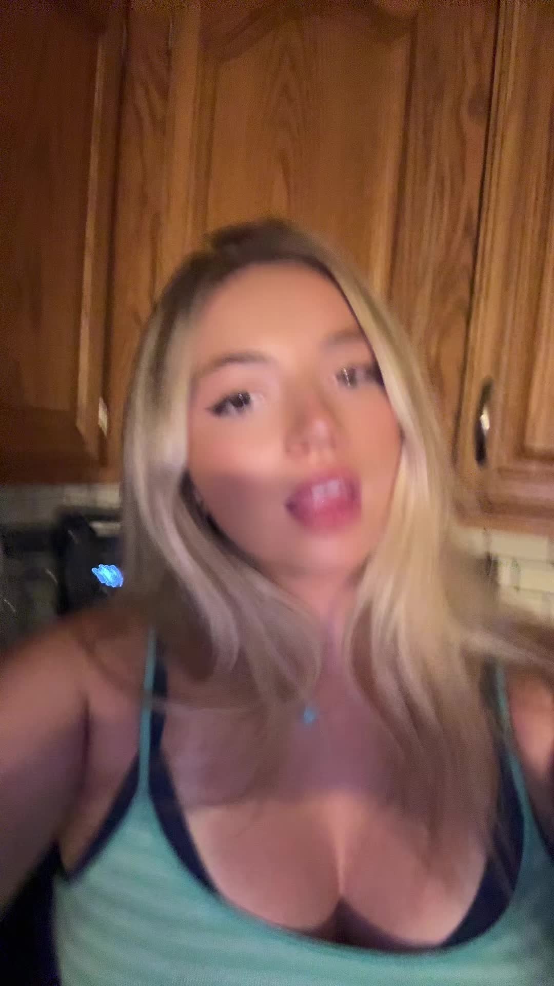 @👸🏼