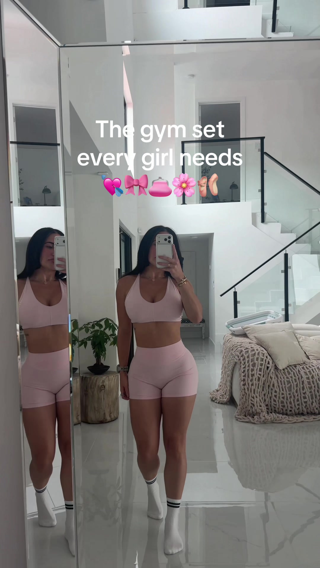 @savykinns