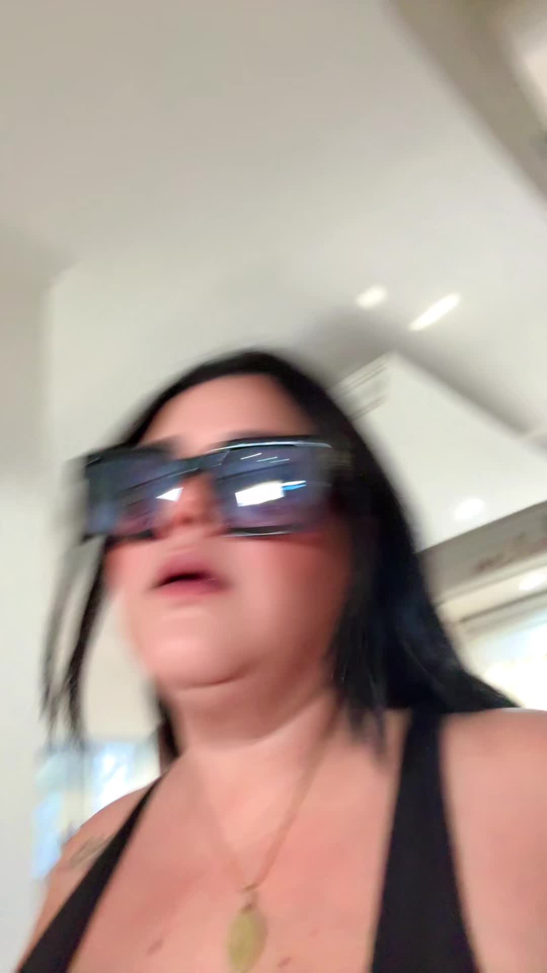@anais