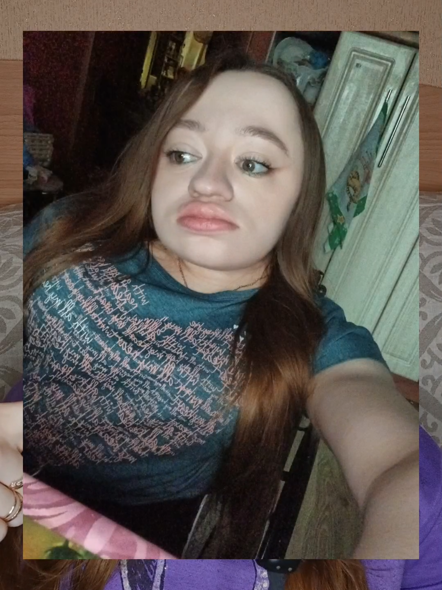 @𝕻𝖔𝖑𝖎𝖓𝖆 𝖔𝖓 𝖜𝖍𝖊𝖊𝖑𝖘