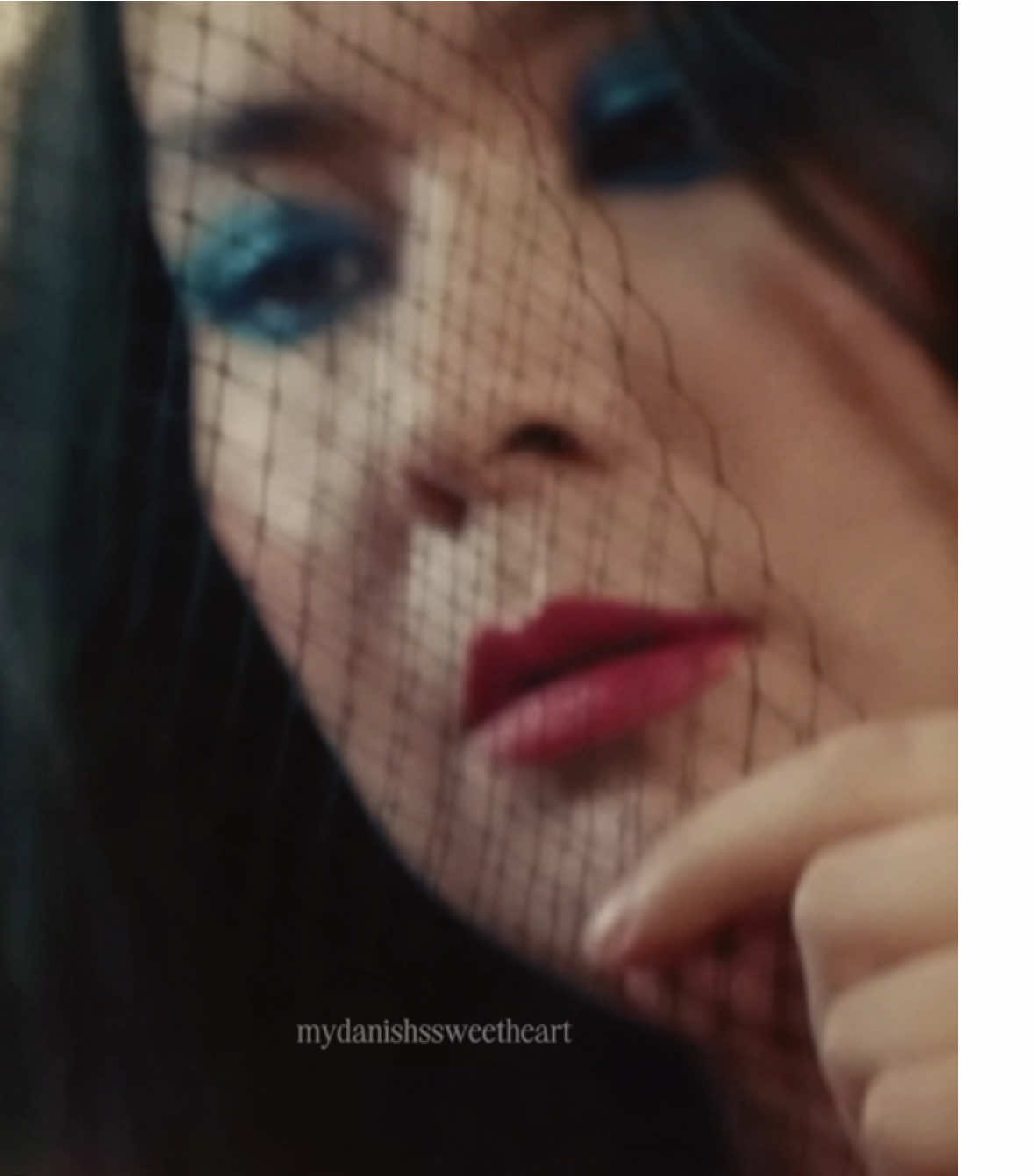 @molly ꩜ (mitski&rsquo;s version)