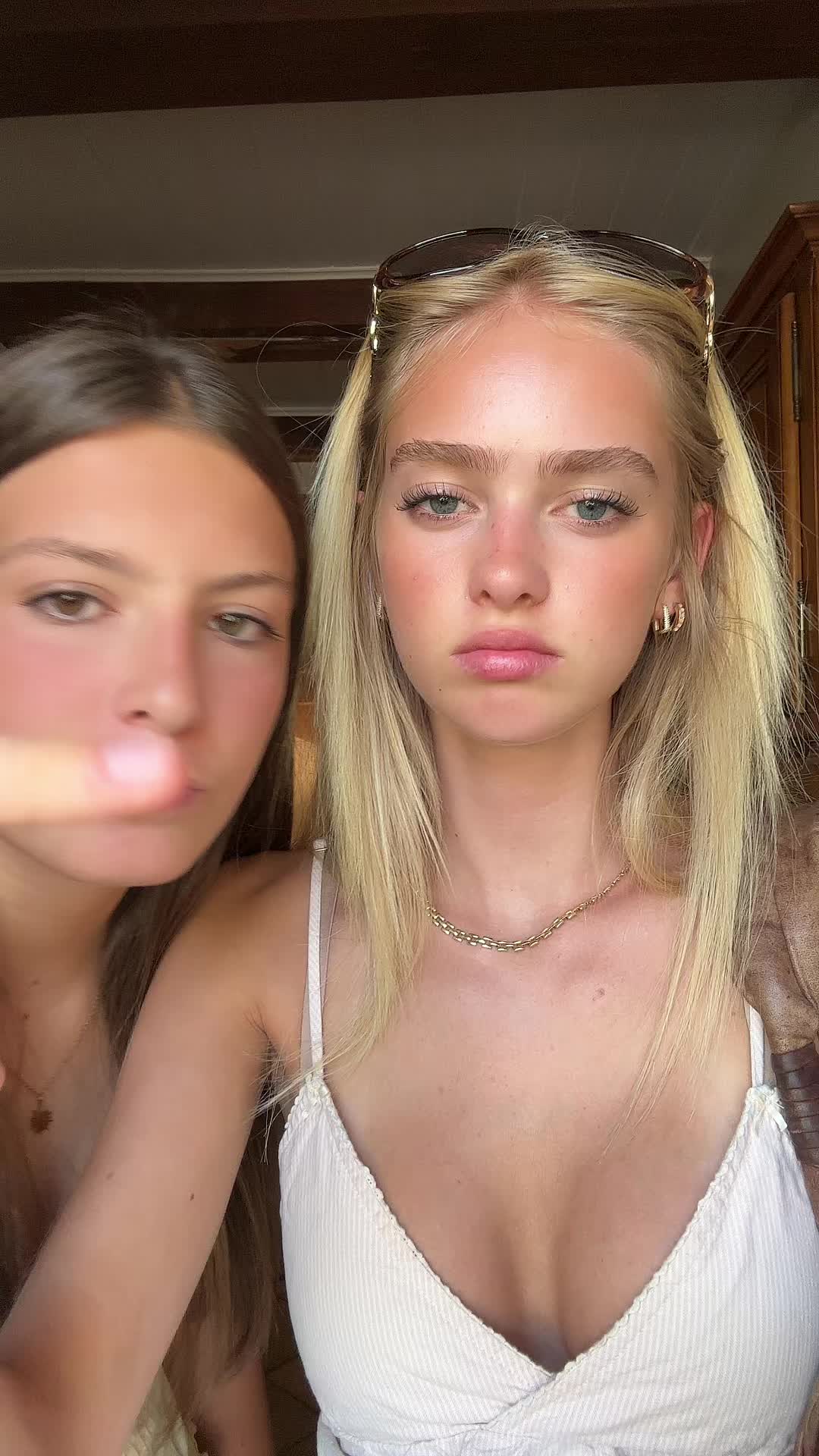@Nellie
