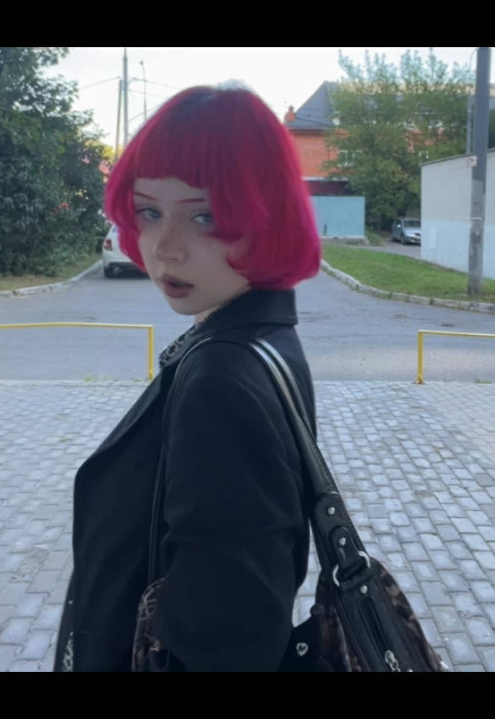 @🕷