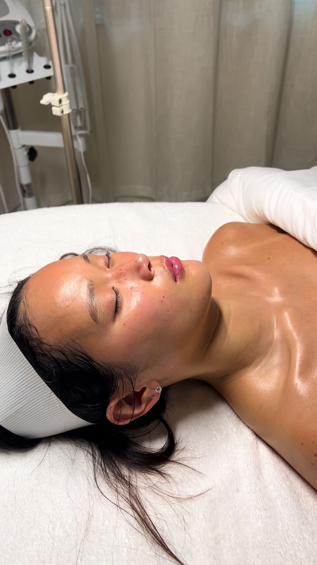 @The Facial Chemist