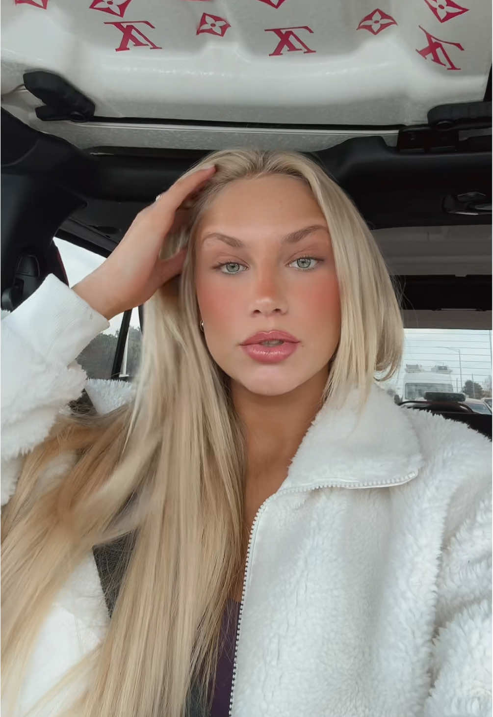 @Candice